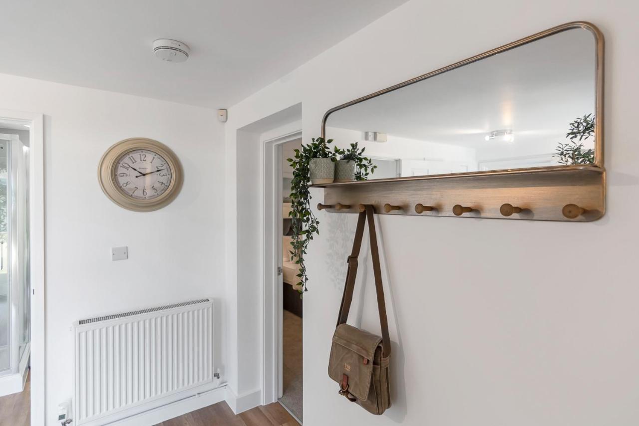Rural 2-bed Near Snetterton * Larling